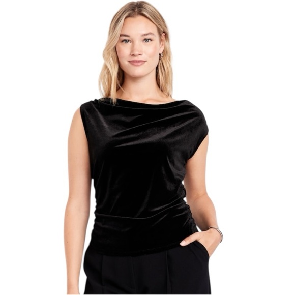 NWT Velvet Ruched Top - Picture 6 of 13